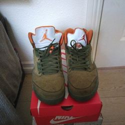 Jordan 5s retros ovlive green/orange