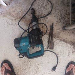 Chipping Hamer And  Hamer Drill 