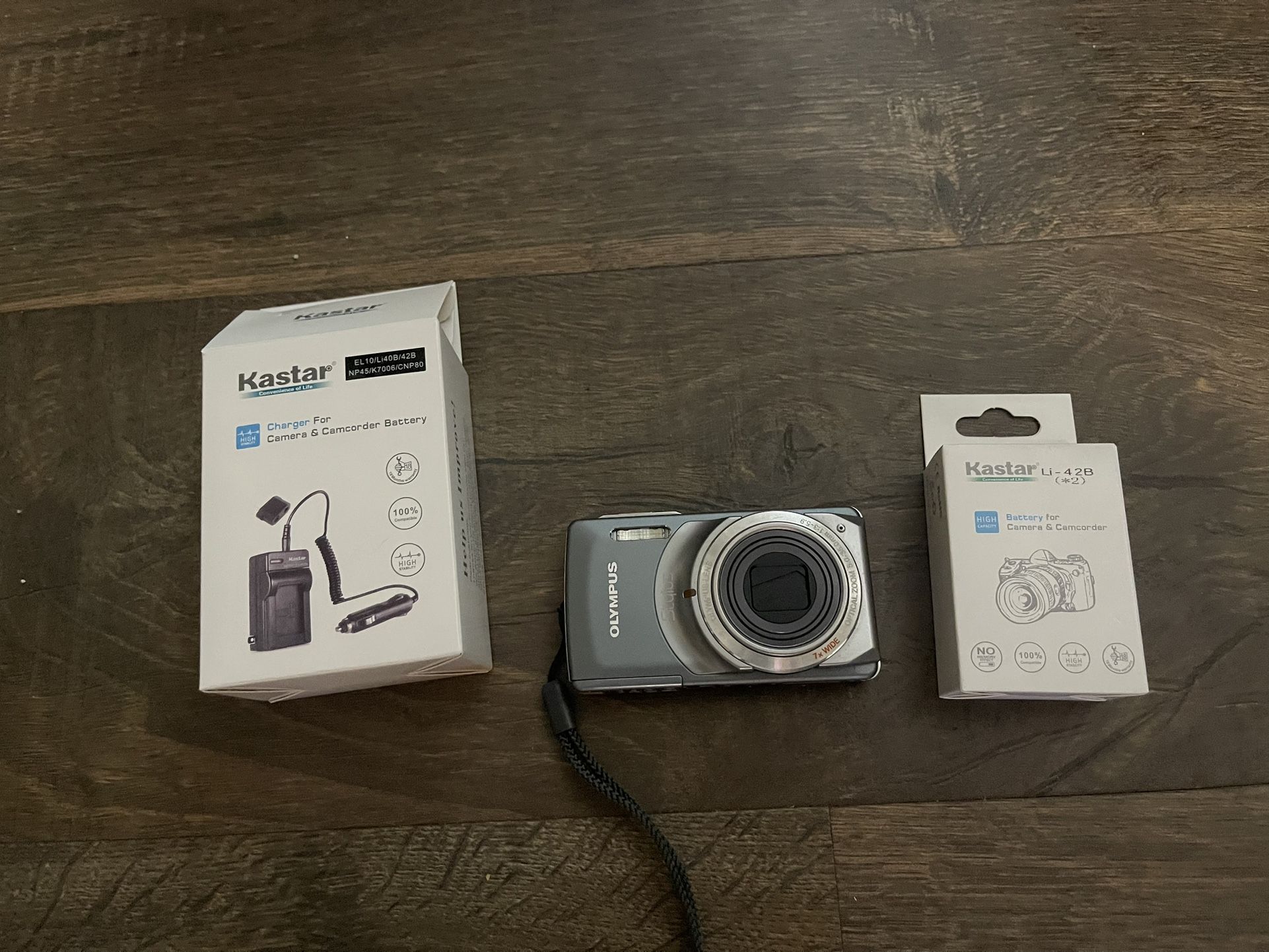 Olympus Stylus 7010 Digital Camera