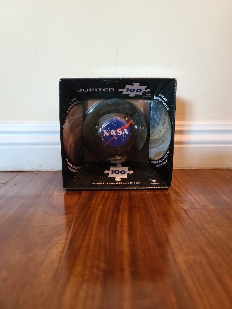 The 100-piece NASA Double-Sided Jigsaw Puzzle with Foil Effect