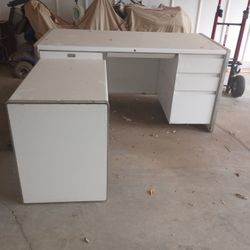 White Metal L Shaped Desk 