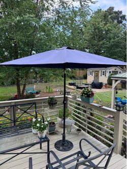 PATIO UMBRELLA