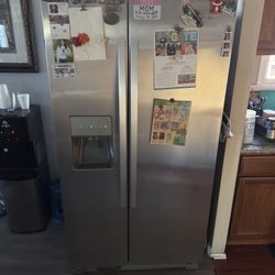 Whirlpool Refrigerator 