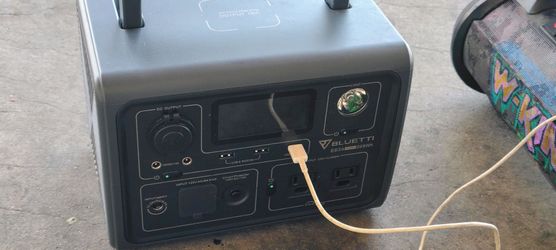 BLUETTI EB3A Portable Power Station (268Wh / 600W)