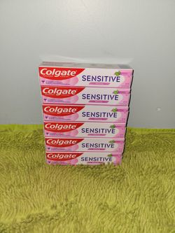 6 Colgate Sensitive Whitening clean Spearmint flavor gel 6oz