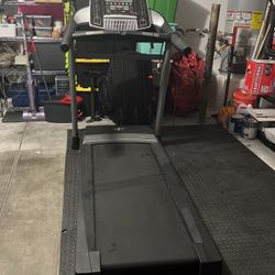 Nordic Track C900i 3.0 Chp Treadmill