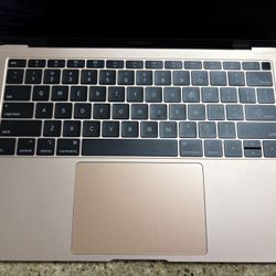 MacBook Air 13” Rose Gold