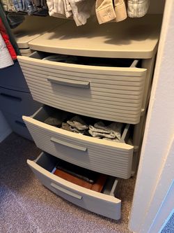 3-Drawer Plastic Storage Dresser