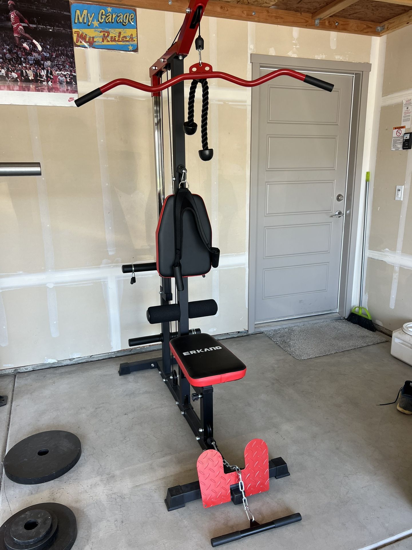 Back/ab workout machine