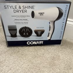 Conair Hairdryer Style And Shine - 3 Attachments 