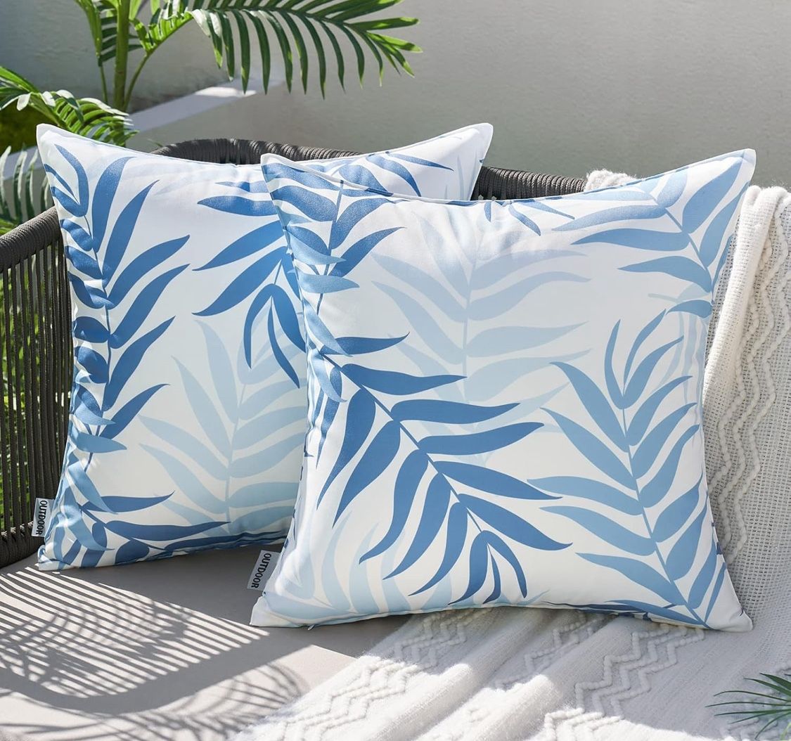 MIULEE Pack of 2 Decorative Outdoor Waterproof Throw Pillow Covers Patio Pillow Cases Natural Leaves Pattern Spring Square Cushion Shams Shell for Gar