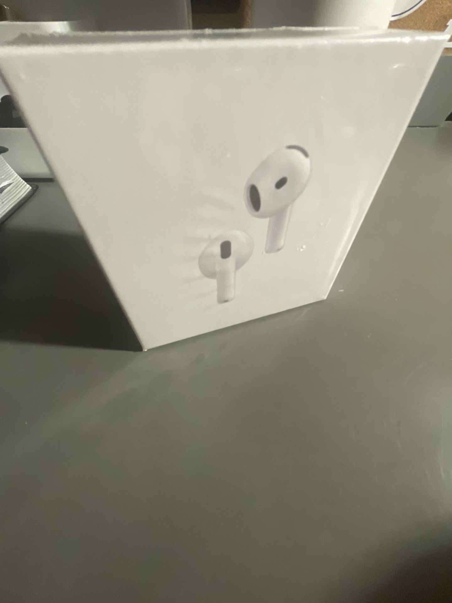 AirPod Gen 4