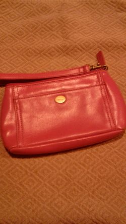 🌹Pink leather wristlet!