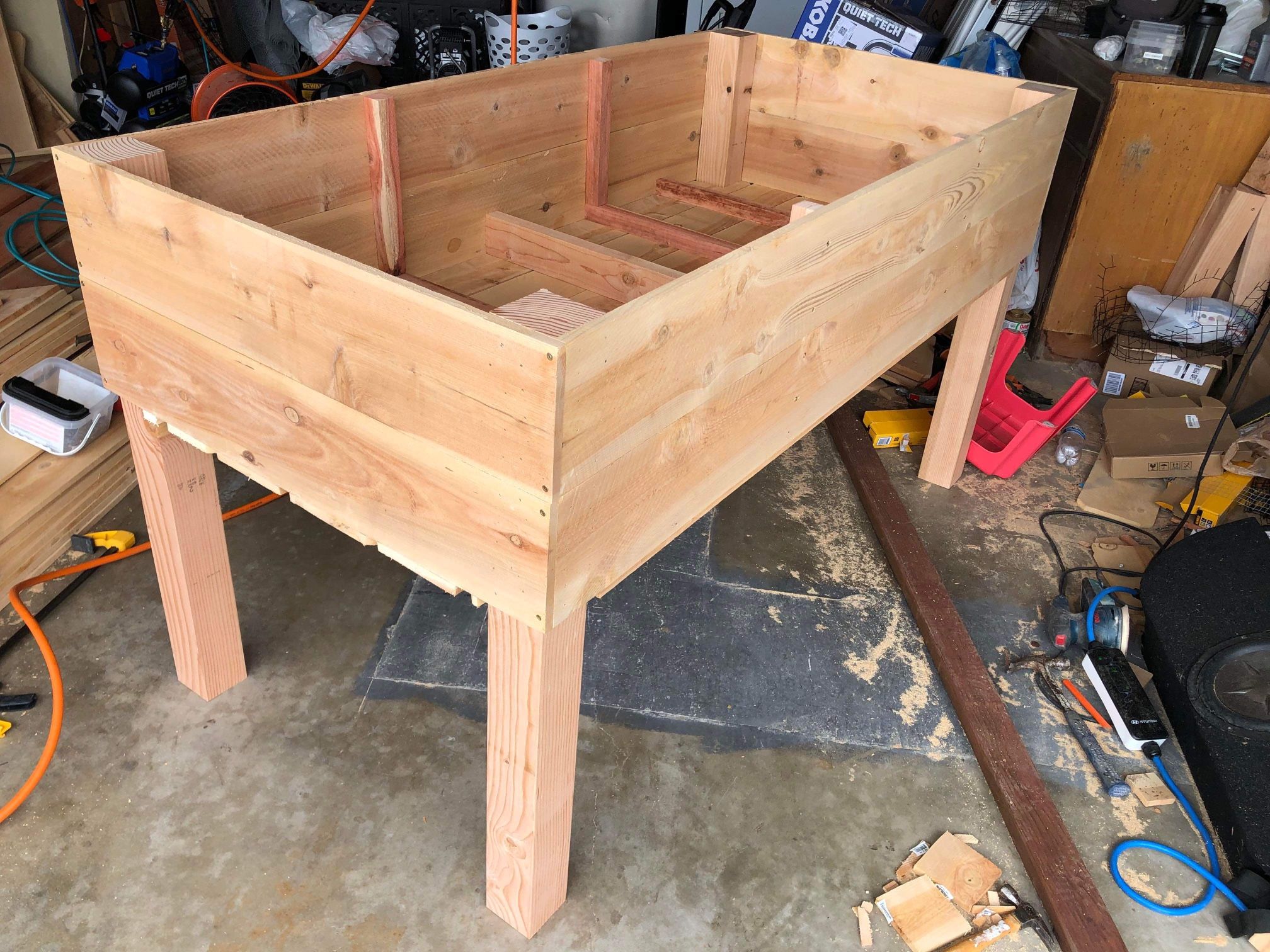Custom Beautiful privacy wall Frame Planter Box Garden Bed cedar redwood Mother’s Day Best Gift,New Products : American Fashion Style Bags On Sale