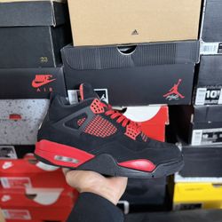 Jordan Red Thunder 4s size 10 VNDS 