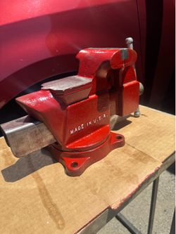 Bench Vice
