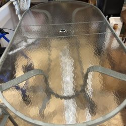 Patio Table And 6 Chairs