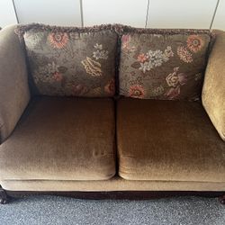 FREE Sofas