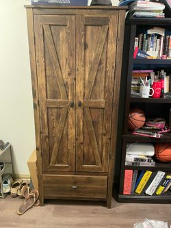 Storage cabinet