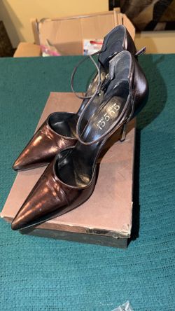 Gucci Women’s Pumps - Size 8.5