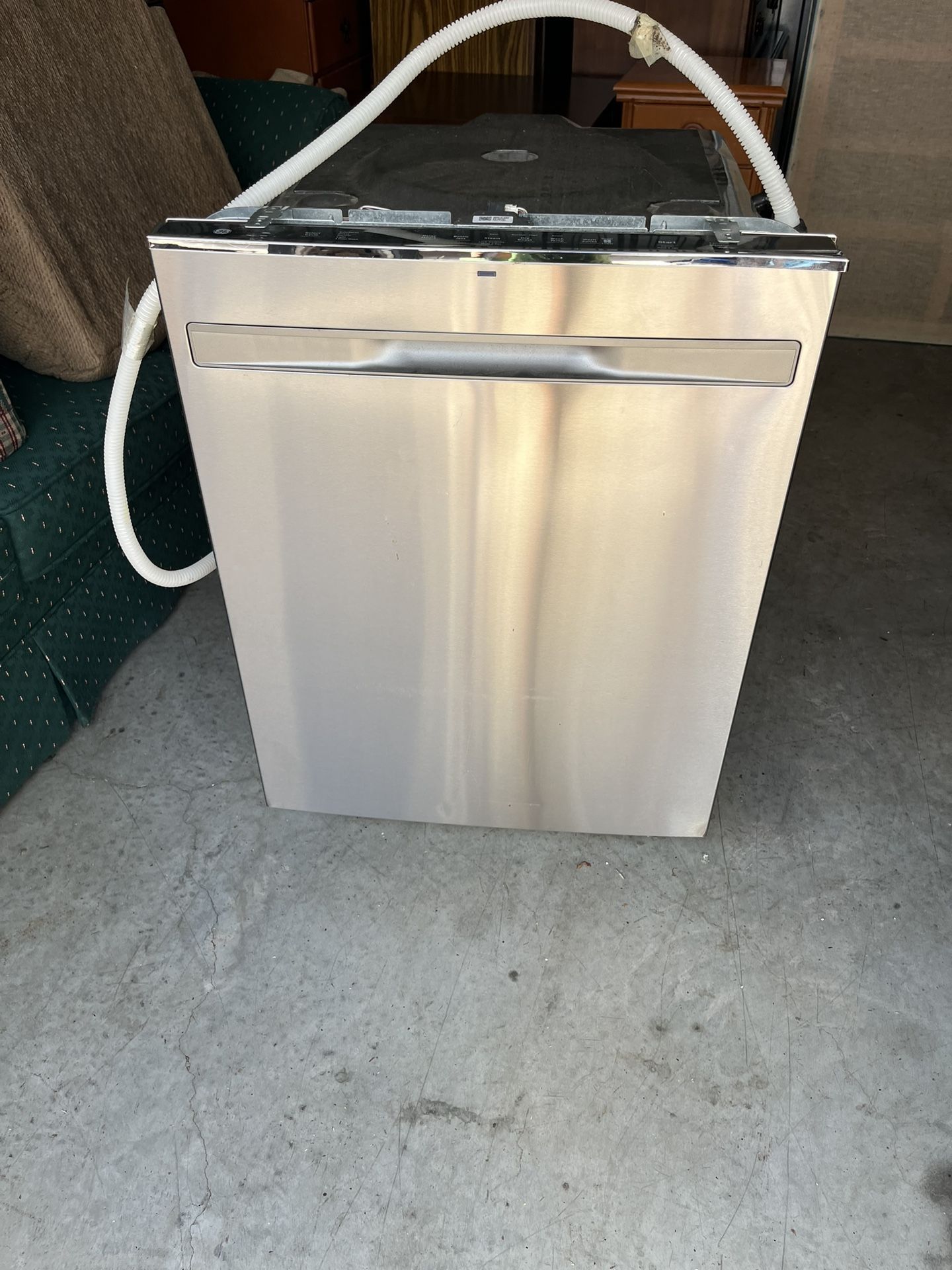 GE Dishwasher - Excellent Condition