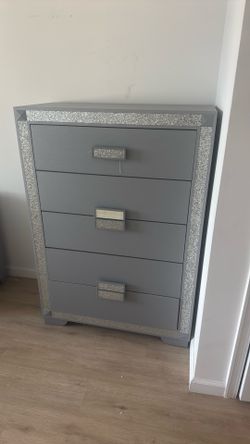 Grey Glitter 4-Piece Bedroom Set