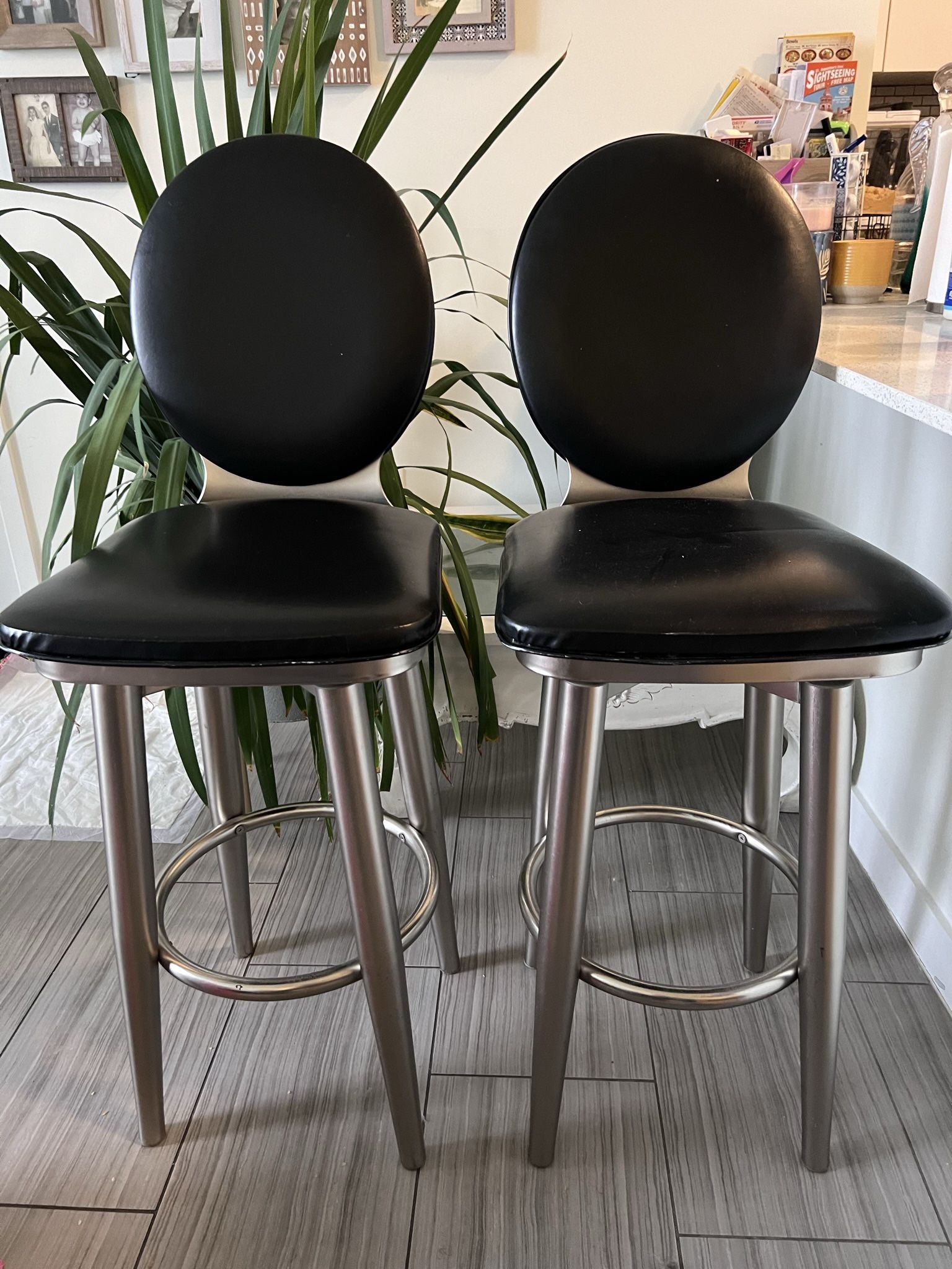 2 Counter Height Stools