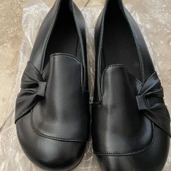 Women’s Black Flats New Size 11? Brand New 