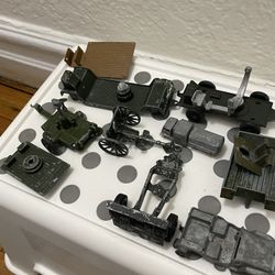 Joblot of Diecast Military Vehicles Dinky, Corgi, Etc - PARTS OR REPAIR - 