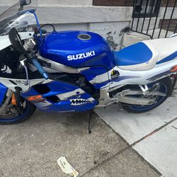 Suzuki GSXR  1100cc 94