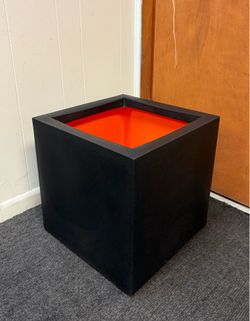 CAPI Square Black Planter