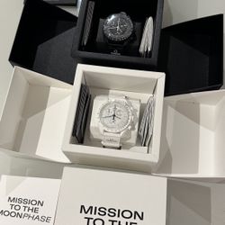 Omega X Swatch MoonSwatch Mission To The Moonphase Black & White