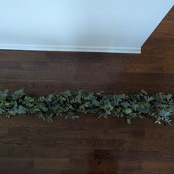 Grandin Road 6ft Faux Mixed Eucalyptus Garland