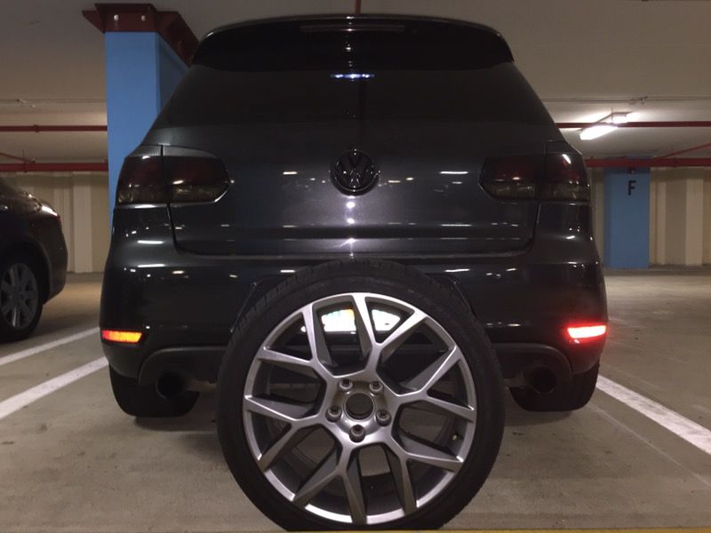 18" Factory OEM Rim Volkswagen GTI wheel Watkins Glen laguna