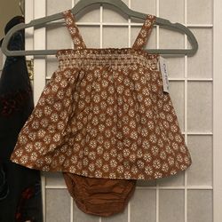 Baby girl outfit size 18 months