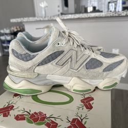 New Balance 9060 Size 10.5