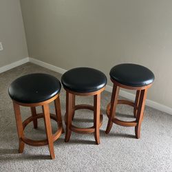 3 Barstools
