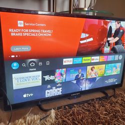 32" element tv not smart but come with fire stick Amazon u got all apps already set.  Tv has great quality pics 