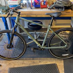 🚲 REI CTY 2.1 Hybrid Bike Large size– Excellent Condition – $600