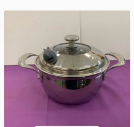 Hermosa olla de 4 Cuartos