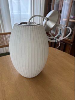 George Nelson cigar bubble pendant light