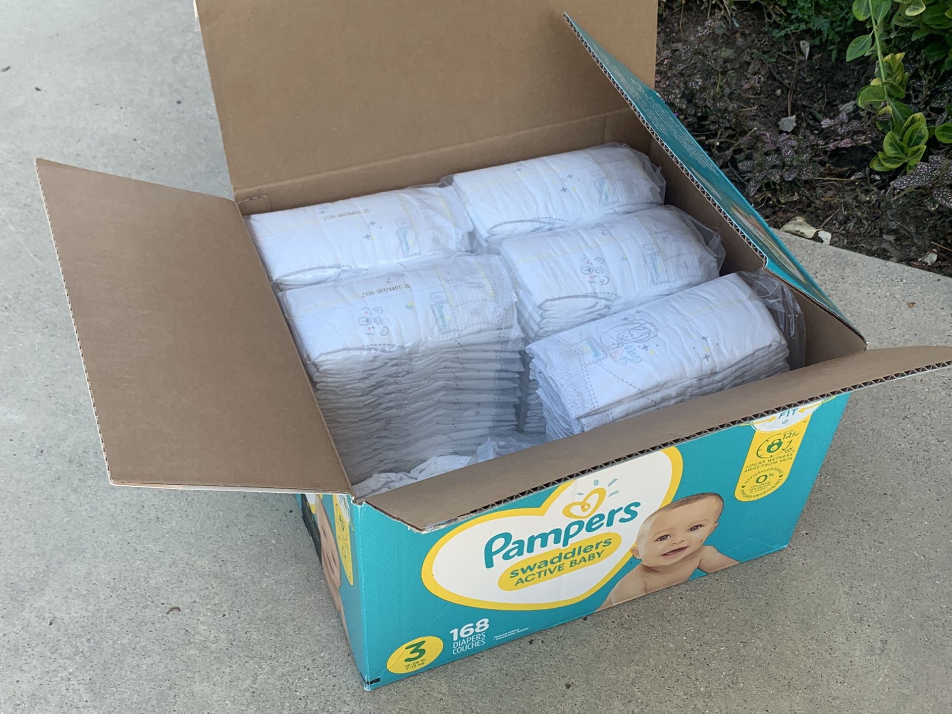 Pampers Diapers for Sale in Simi Valley, CA OfferUp