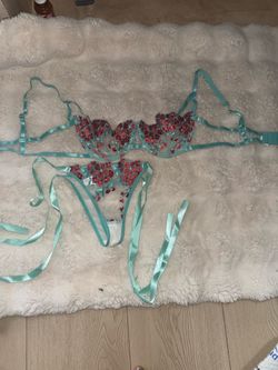 Lingerie large new in bag New in bag I sell lingerie and intimate for women so I found the set still in plastic brand new LARGE