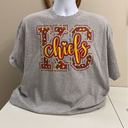 Chiefs Design T-Shirt, Gildan Size 2XL,NEW, (item 209)