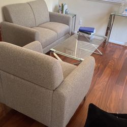 Show Room Living Room For Sale 