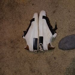 Size 42 Dolce And Gabbana Crown Shoes Got Them For 1,800 Selling For 900,-500 