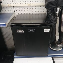 Warehouse Mini Fridge 