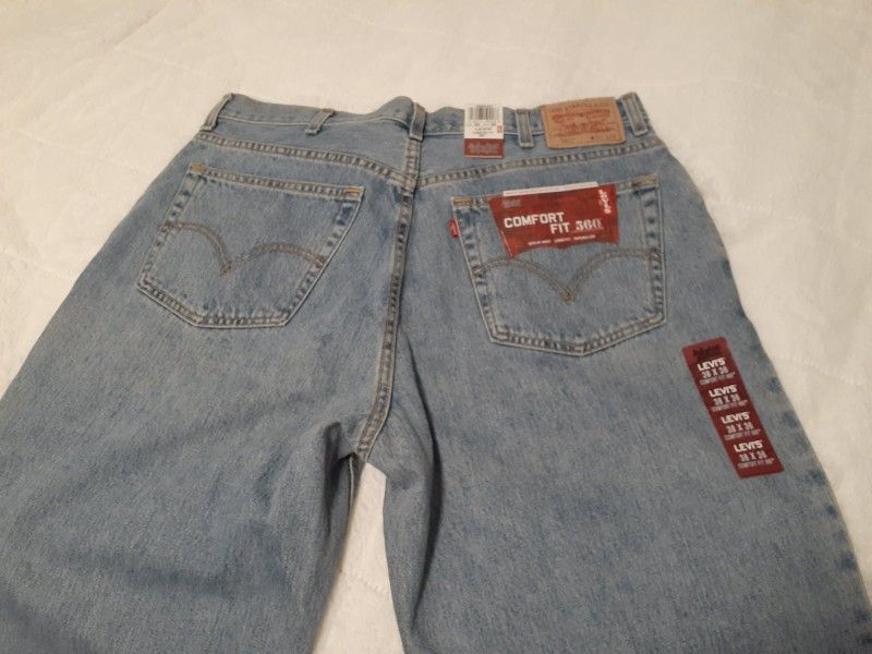 Levi's Comfort Fit 560 Men's Jean's Size 38x36