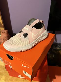 Pink Nike Flex Runner Size 3Y
