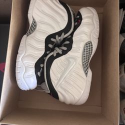 Foamposite White And Black 
